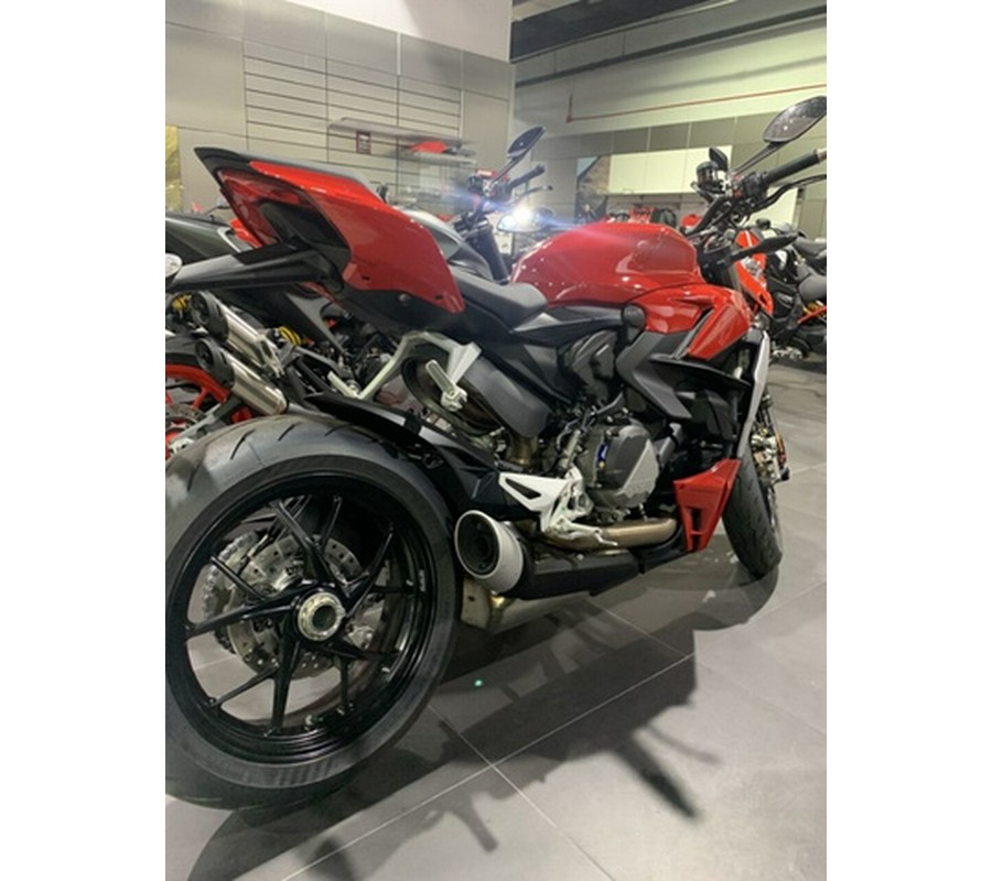 2023 Ducati Streetfighter V2 Ducati Red