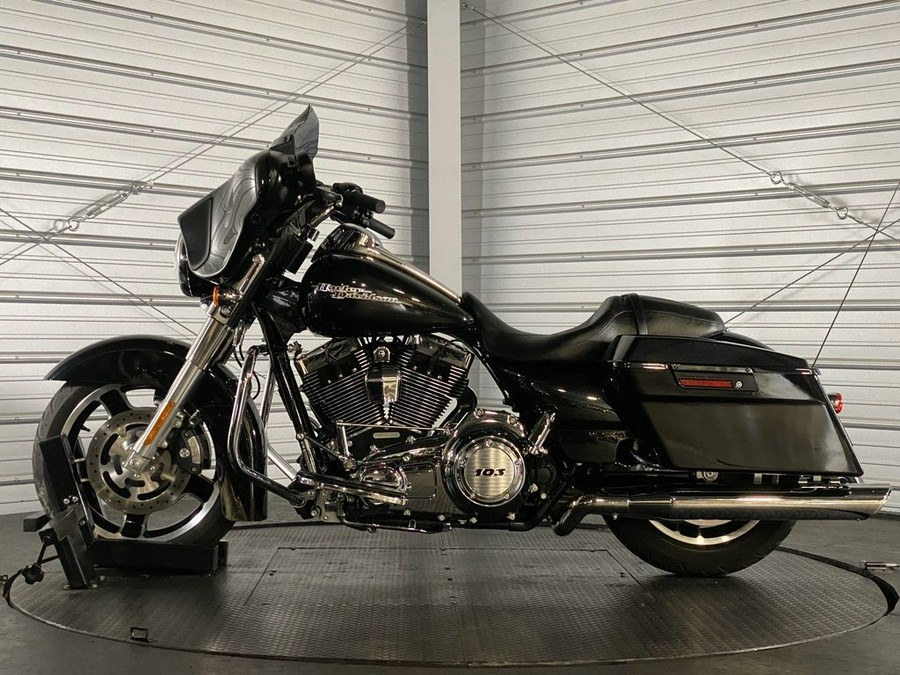 2013 Harley-Davidson® FLHX - Street Glide®