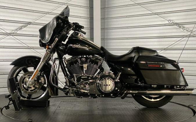 2013 Harley-Davidson® FLHX - Street Glide®