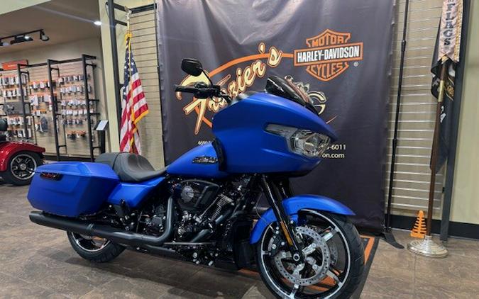 2026 Harley-Davidson® Road Glide® Aurora Blue Denim Black Two-Up