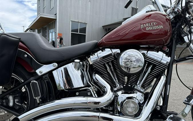 2009 Harley-Davidson® Softail® Custom Red Hot Sunglo
