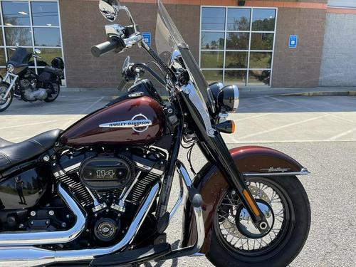 2018 Harley-Davidson Softail Heritage Classic 114 Review — From...