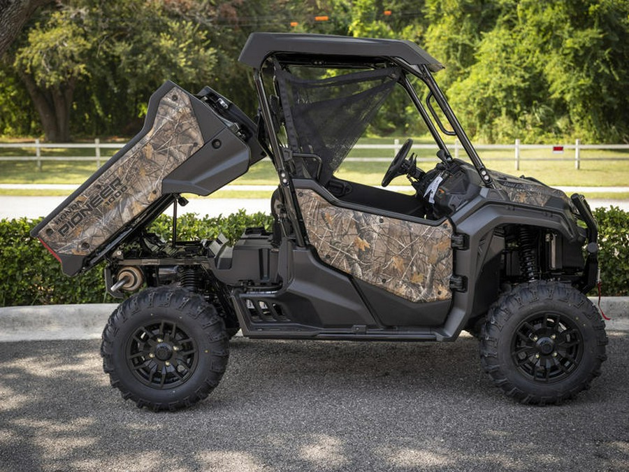 2023 Honda® Pioneer 1000 Forest