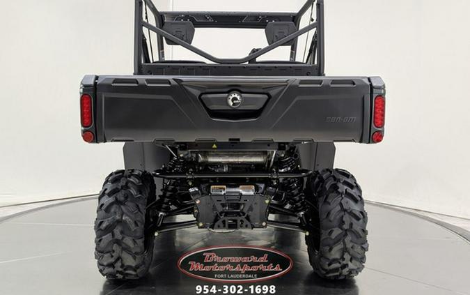 2025 Can-Am Defender DPS HD10