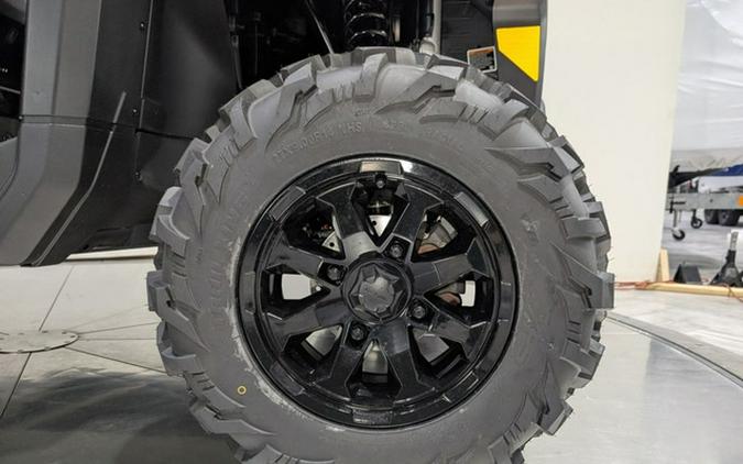 2025 Can-Am Defender DPS HD10
