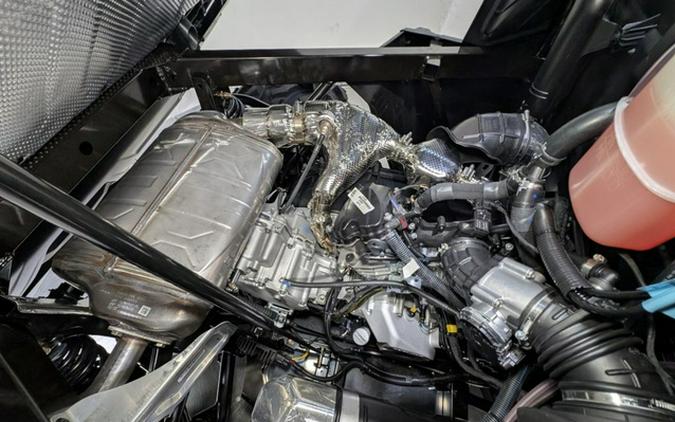 2025 Can-Am Defender DPS HD10