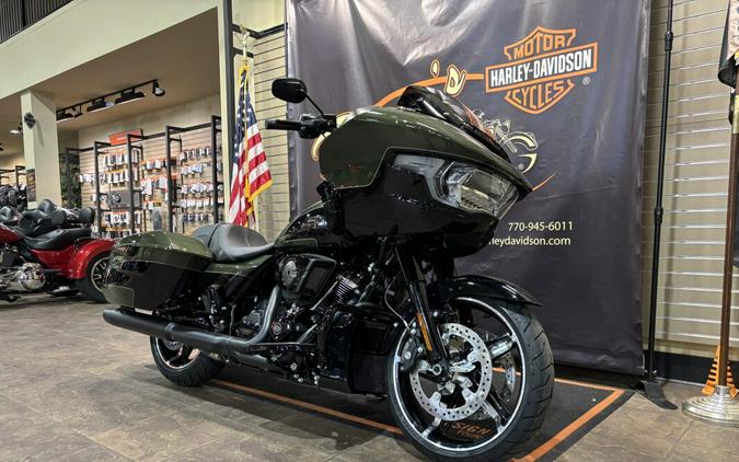 2026 Harley-Davidson® Road Glide® Olive Steel Metallic / Vivid Black Black Trim