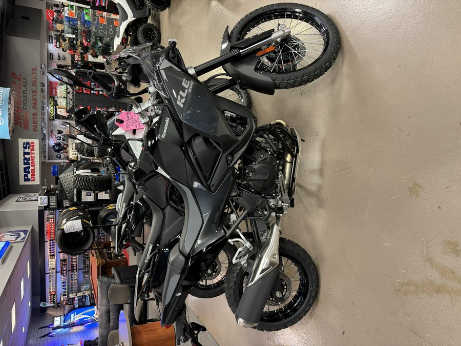 2026 Kawasaki KLE® 500 ABS