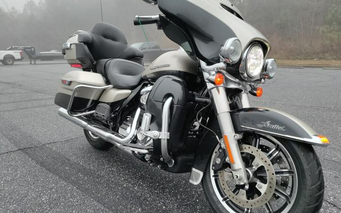 2018 Harley-Davidson Ultra Limited Silver Fortune/Black Tempest