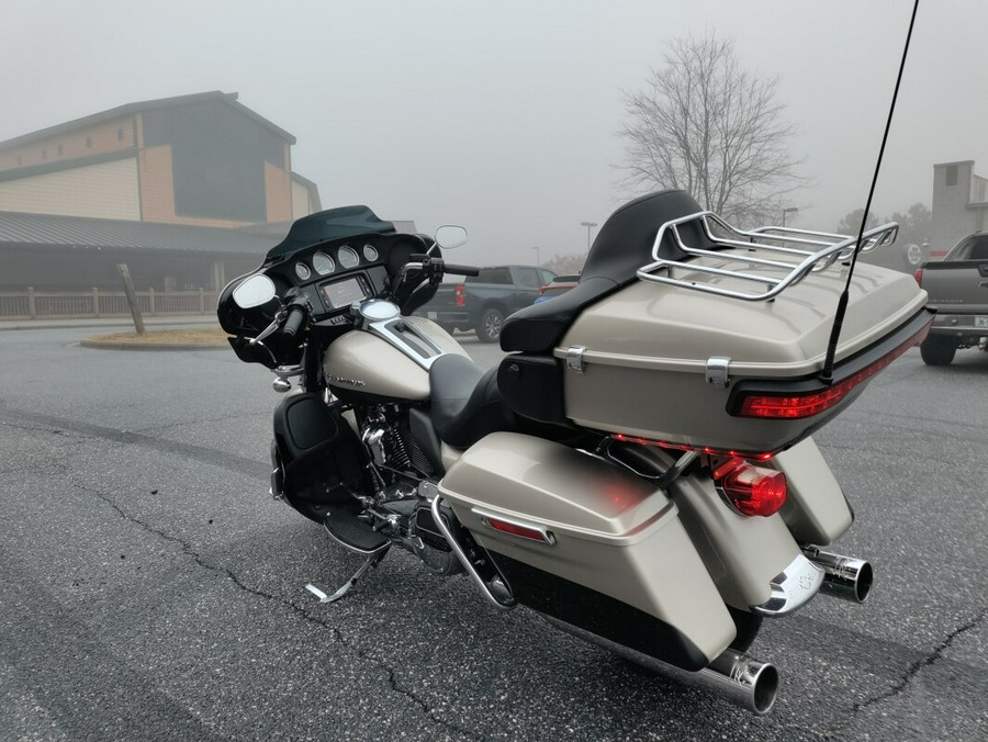 2018 Harley-Davidson Ultra Limited Silver Fortune/Black Tempest