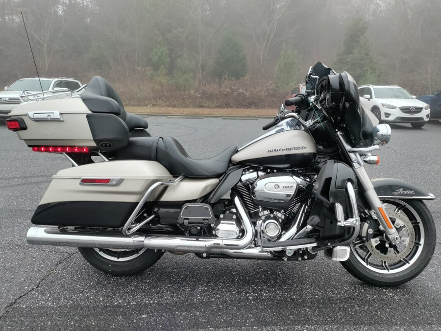 2018 Harley-Davidson Ultra Limited Silver Fortune/Black Tempest