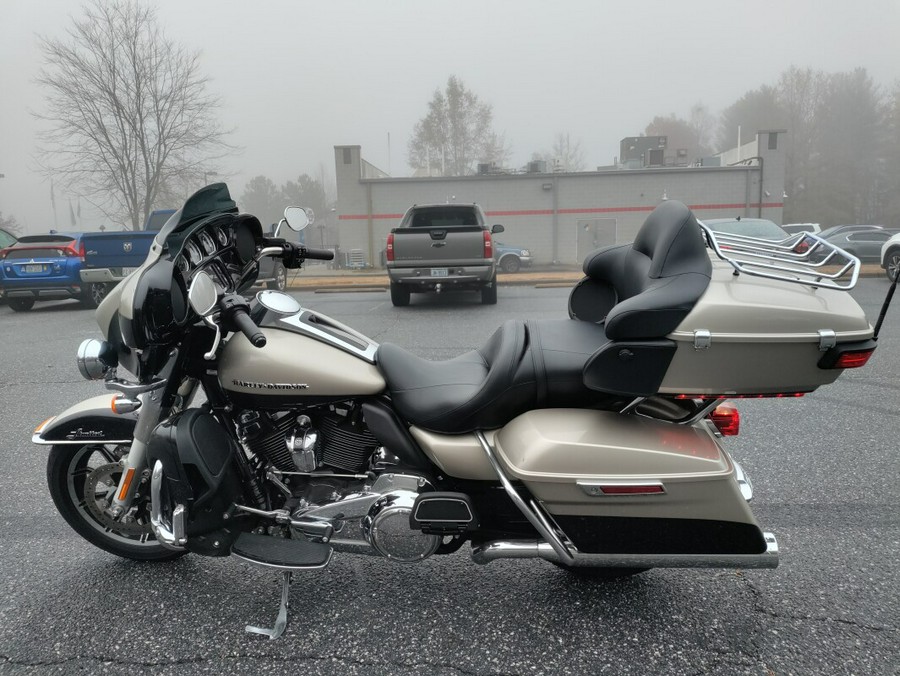 2018 Harley-Davidson Ultra Limited Silver Fortune/Black Tempest