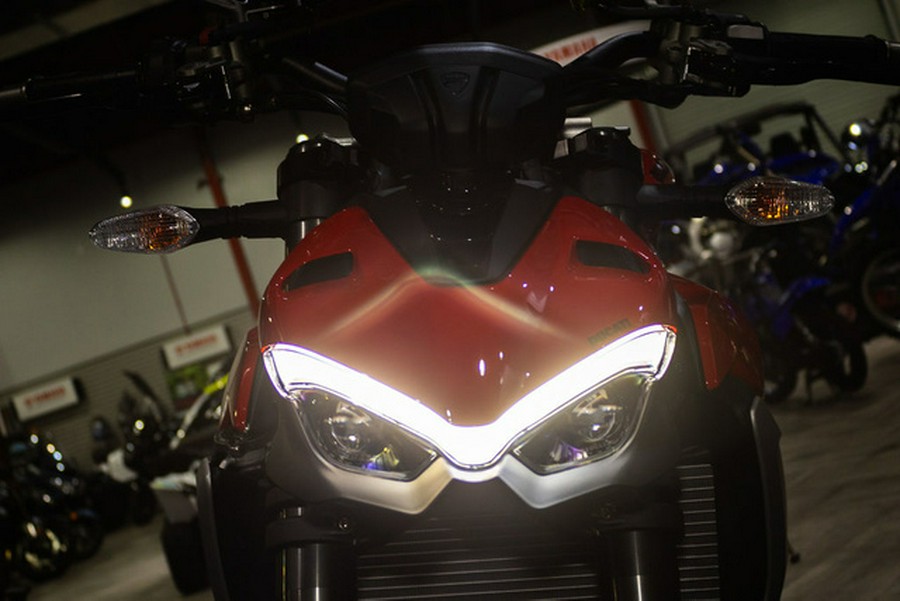 2023 Ducati Streetfighter V2 Ducati Red