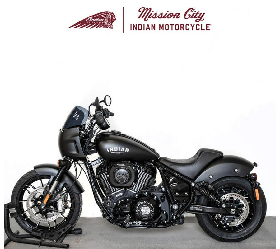 2024 Indian Motorcycle® Sport Chief Black Smoke