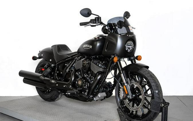 2024 Indian Motorcycle® Sport Chief Black Smoke