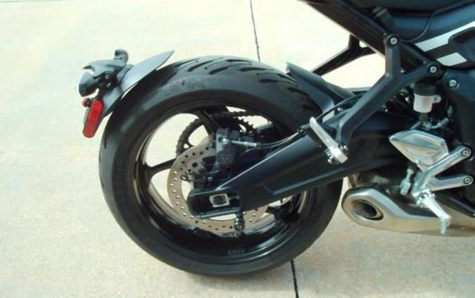 2025 Triumph TRIDENT 660 (TWO TONE)