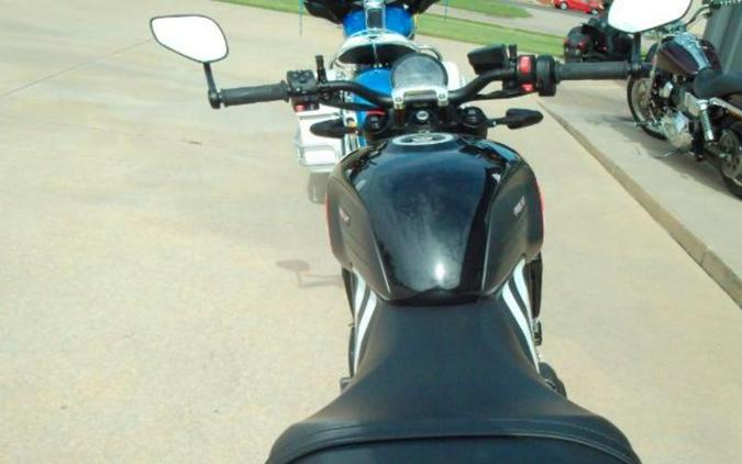 2025 Triumph TRIDENT 660 (TWO TONE)