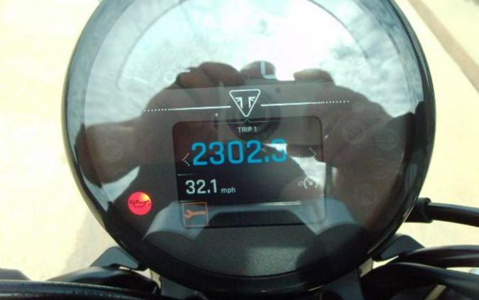 2025 Triumph TRIDENT 660 (TWO TONE)