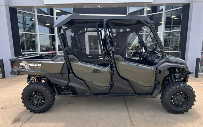 2024 Honda Pioneer 1000-6 Crew Deluxe