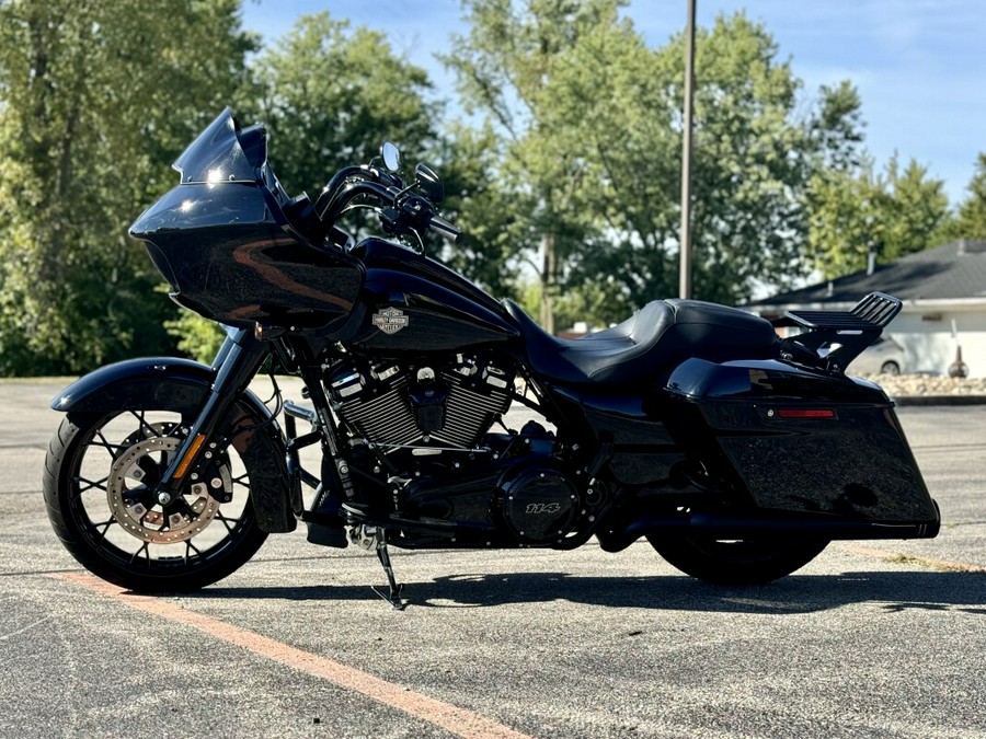 2022 Harley-Davidson Road Glide Special Black