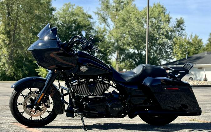 2022 Harley-Davidson Road Glide Special Black