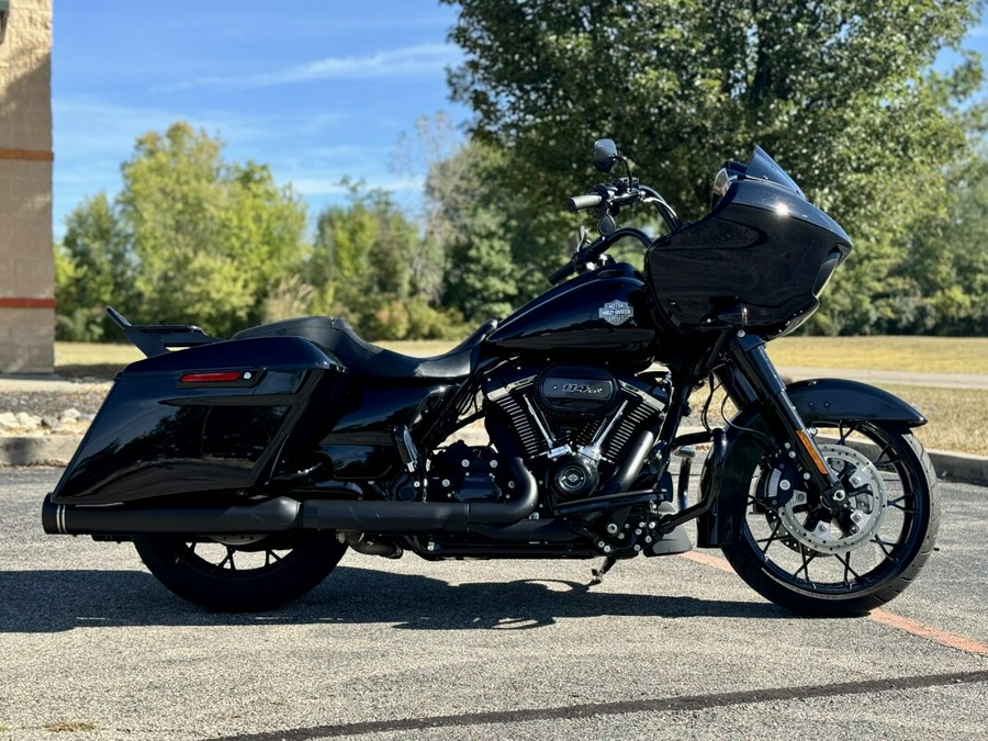 2022 Harley-Davidson Road Glide Special Black