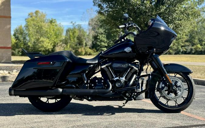 2022 Harley-Davidson Road Glide Special Black