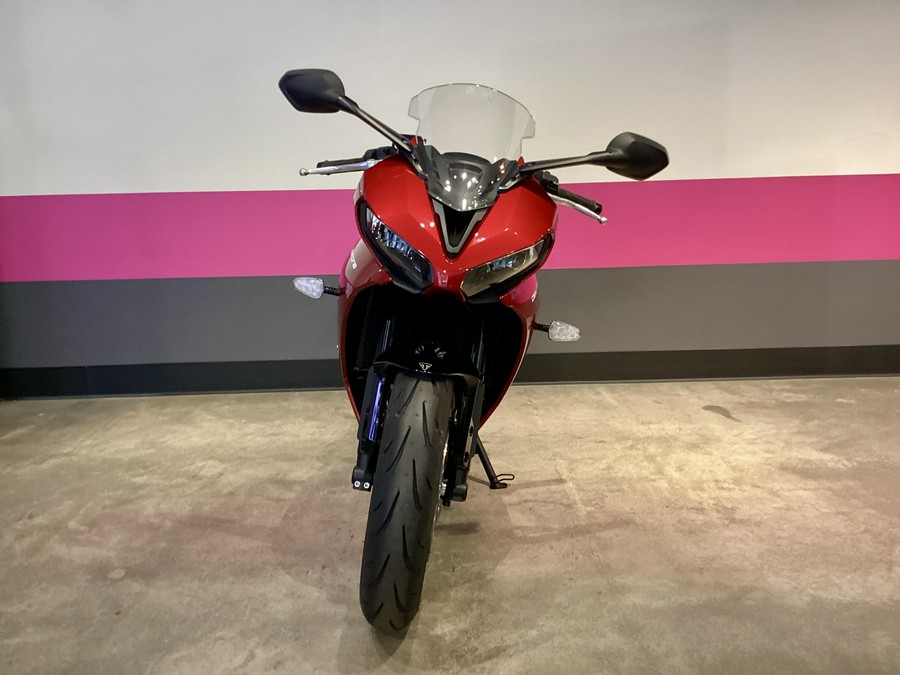 2025 Triumph Daytona 660