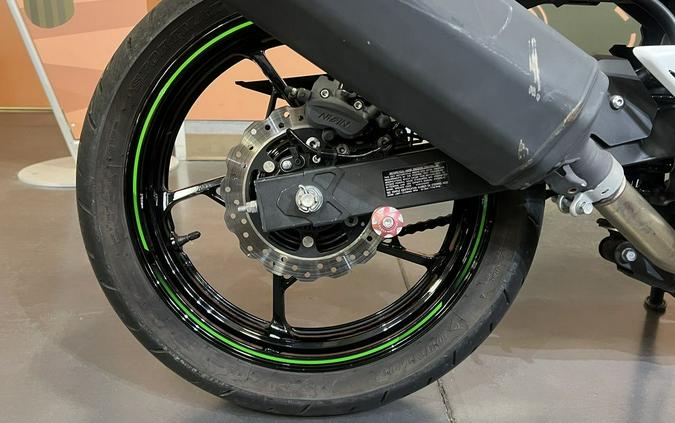 2023 Kawasaki Ninja® 400 Matrix Camo Gray/Metallic Matte Carbon Gray