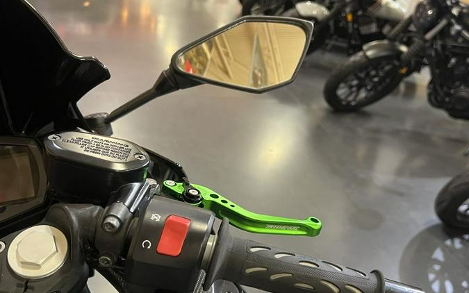 2023 Kawasaki Ninja® 400 Matrix Camo Gray/Metallic Matte Carbon Gray