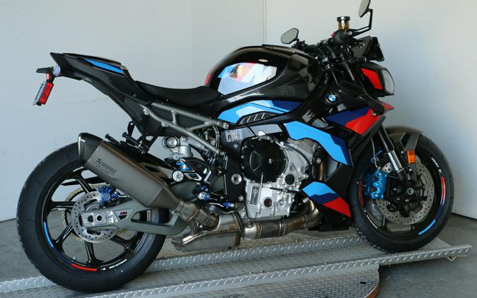 2026 BMW M 1000 R
