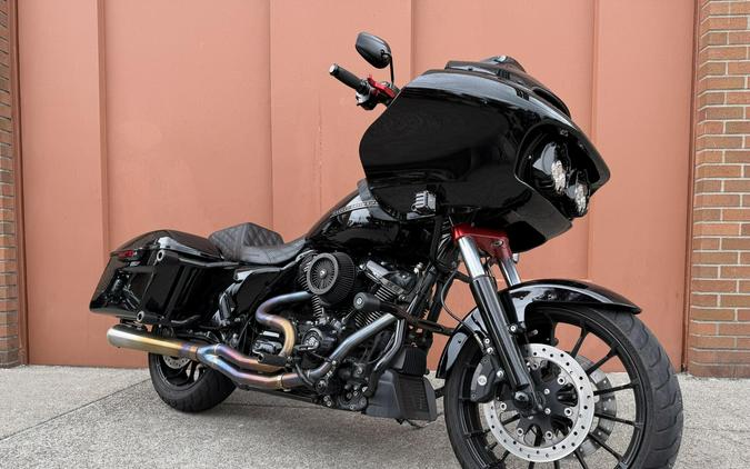 Harley-Davidson® Road Glide® Special Vivid Black