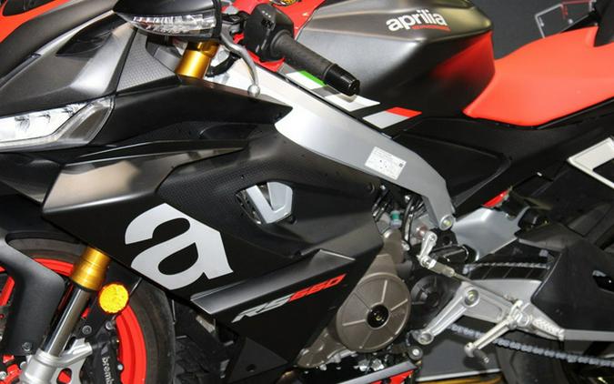 2021 Aprilia RS 660