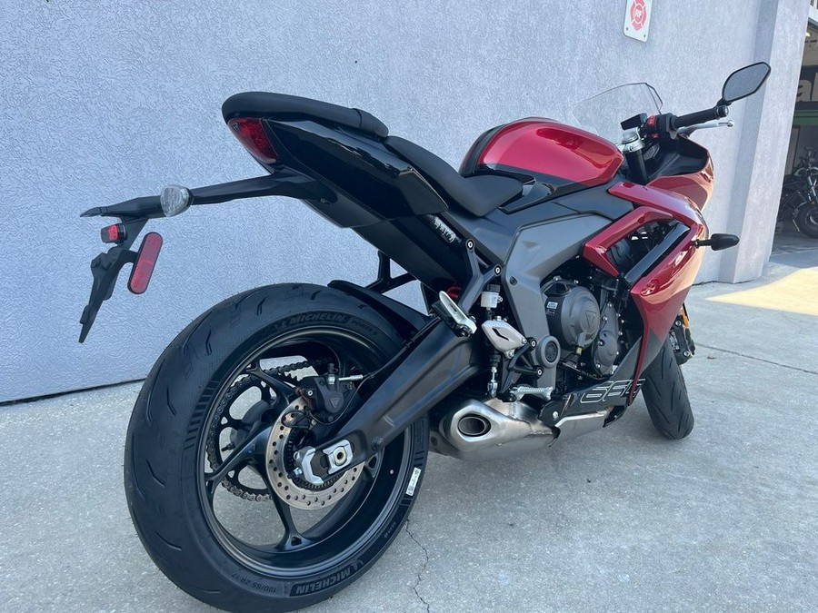 2025 Triumph Daytona 660 Carnival Red/Sapphire Black