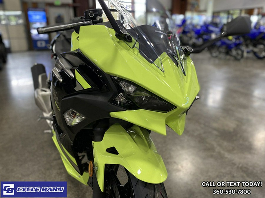 2026 Kawasaki Ninja 500 ABS Metallic Yellowish GreenEbony