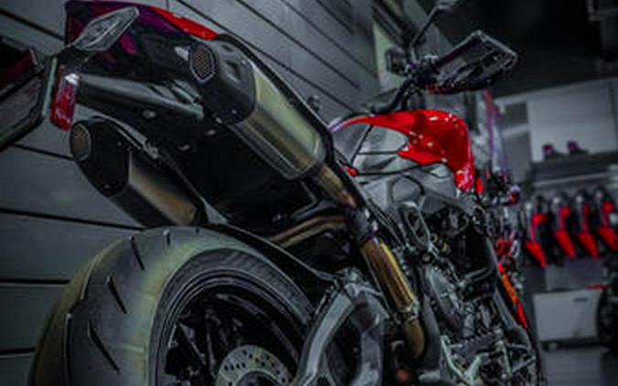 2026 Ducati Hypermotard V2