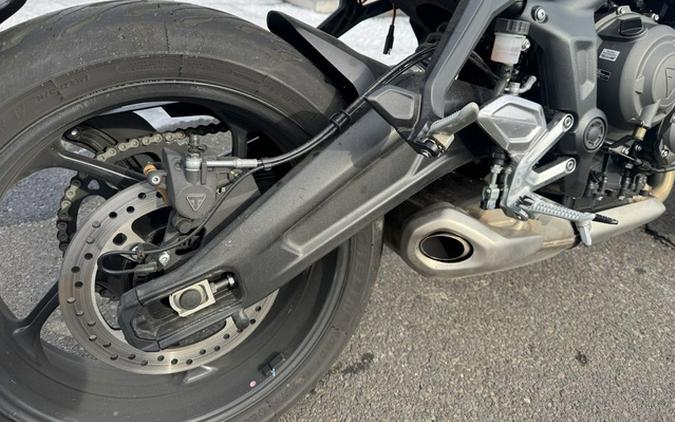 2025 Triumph Trident 660 Diablo RedSapphire Black