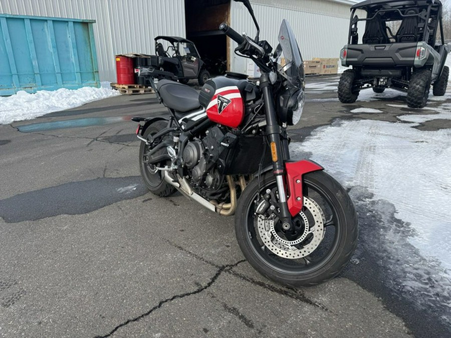 2025 Triumph Trident 660 Diablo RedSapphire Black