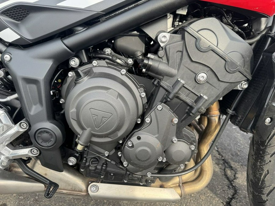 2025 Triumph Trident 660 Diablo RedSapphire Black