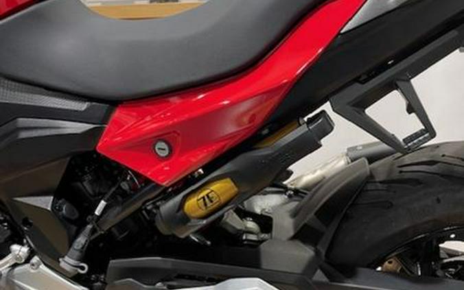 2021 BMW F 900 XR Racing Red