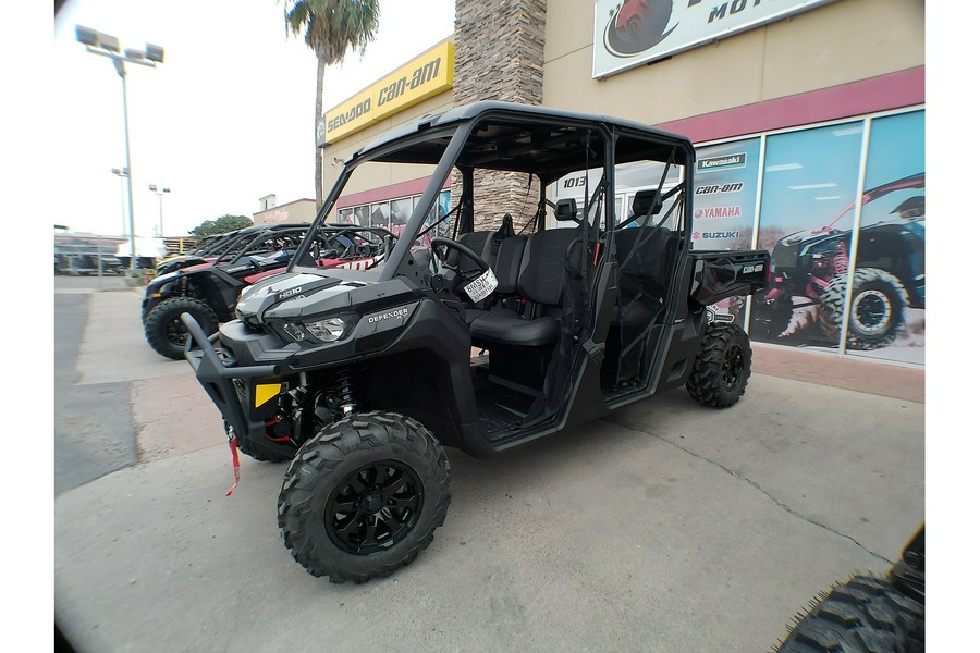 2025 Can-Am DEF MAX XT 64 HD10