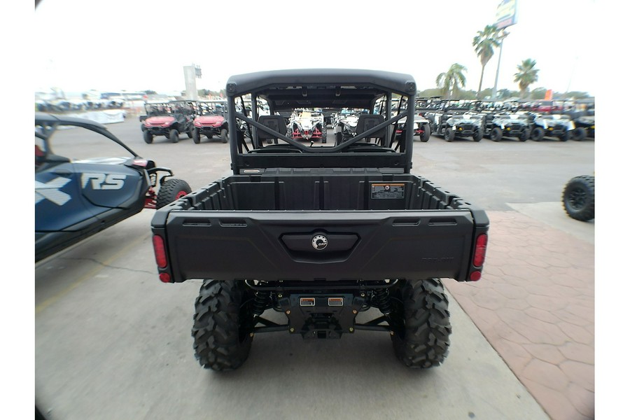 2025 Can-Am DEF MAX XT 64 HD10