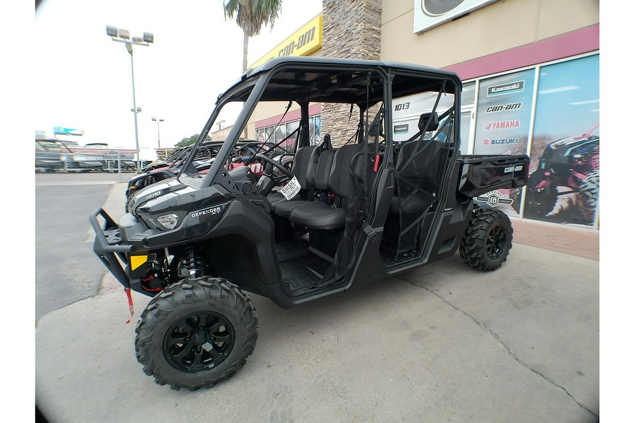 2025 Can-Am DEF MAX XT 64 HD10