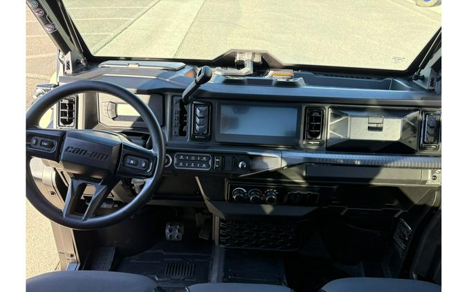 2026 Can-Am Defender Limited HD11