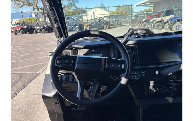 2026 Can-Am Defender Limited HD11