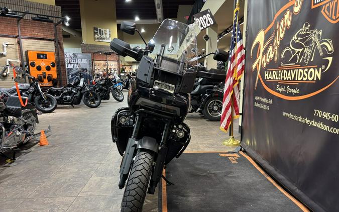 2026 Harley-Davidson® Pan America® 1250 Special Vivid Black Black Laced Wheels