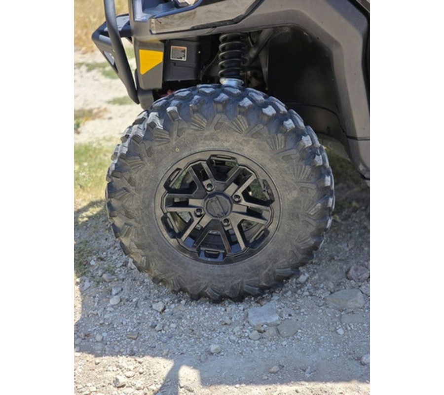 2025 Can-Am Defender MAX Lone Star Cab HD10