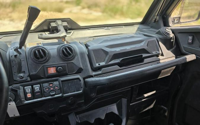 2025 Can-Am Defender MAX Lone Star Cab HD10