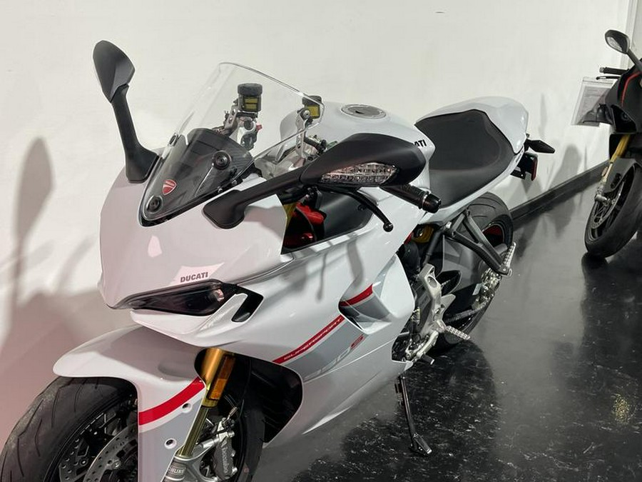 2024 Ducati Supersport 950 S White Stripe