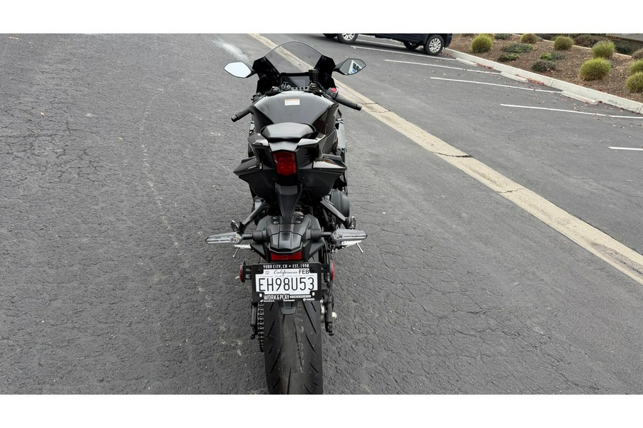 2025 Yamaha YZF-R9